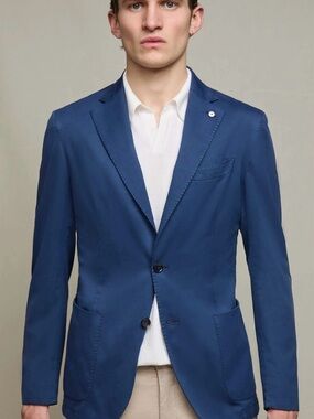 LBM 1911 tailored men’s Garment-dyed JACK jacket in intense blue. 50EU/40US